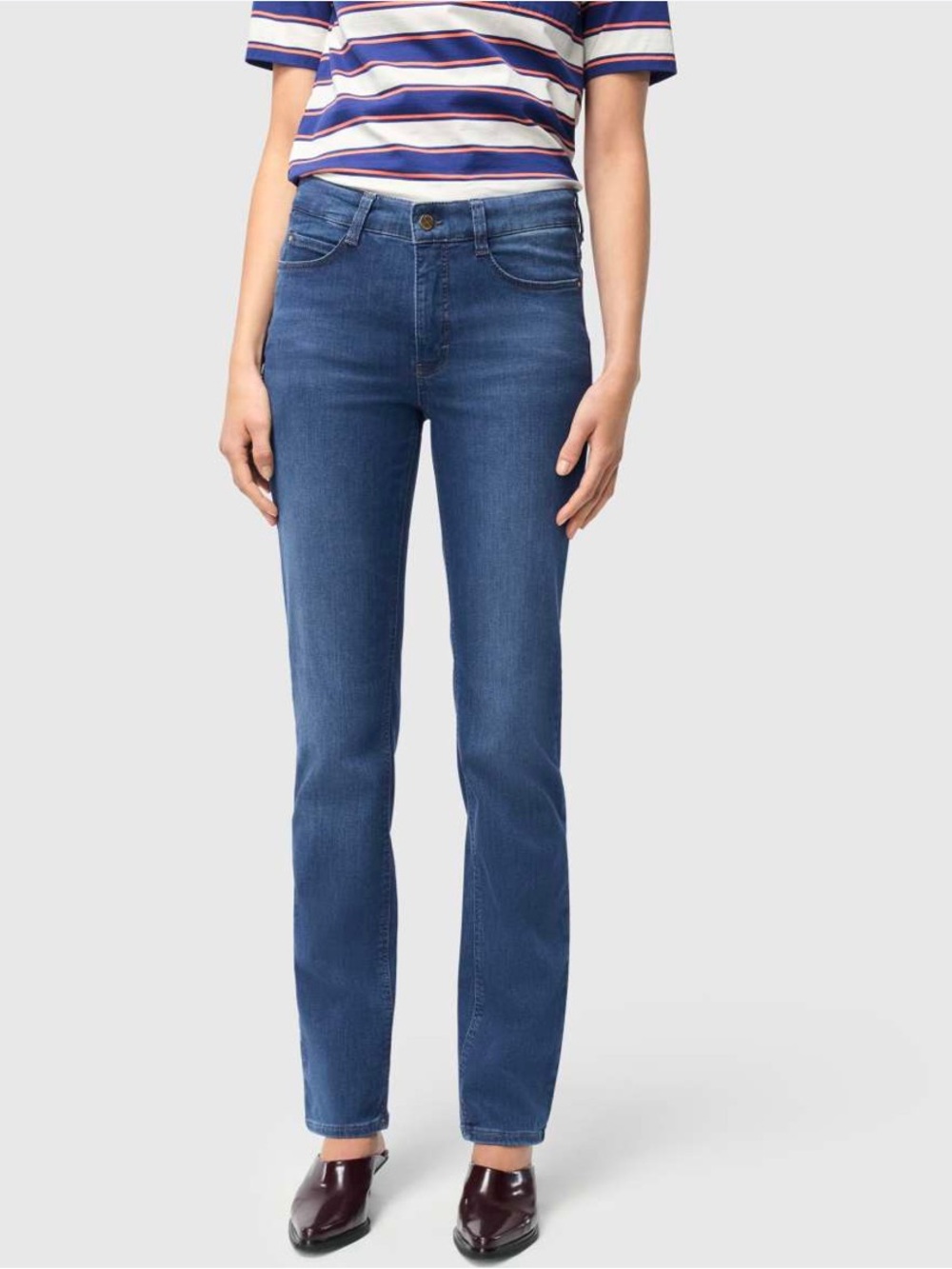 Mac Jeans Dream Denim Straight Leg Jeans. Size 28.